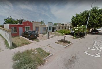 Casa en  Calle Zacarías Ochoa Camacho, Jardines Del Bosque, Los Mochis, Sinaloa, México