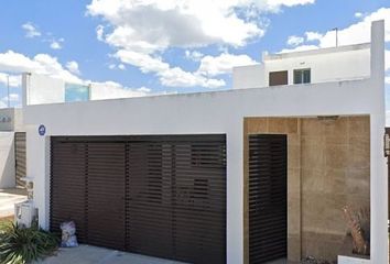 Casa en  C. 49-c 948, Fraccionamiento Las Américas 2, Mérida, Yucatán, México