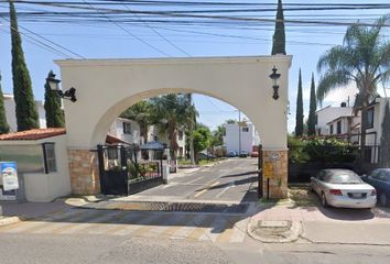 Casa en condominio en  Prol. González Gallo 1934, Los Olivos Ii, San Sebastianito, Tlaquepaque, Jalisco, México