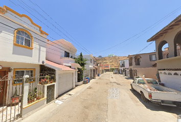 Casa en  Versalles, Villa Del Real 1ra Sección, Ensenada, Baja California, México