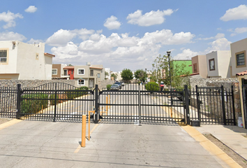 Casa en fraccionamiento en  Circuito Amaranto Norte, Parcelas Ejido Jesús Carranza, Juárez, Chihuahua, México