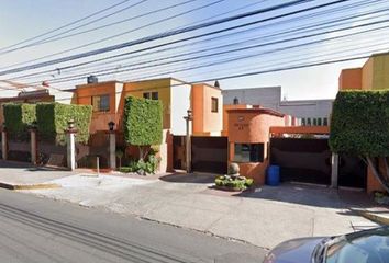 Casa en  Calzada De Las Brujas 85, Coapa, Equipamiento Plaza Coapa, Ciudad De México, Cdmx, México