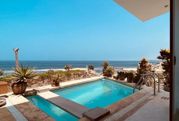 Casa de playa en  Playa Punta Corrientes, Carr. Panamericana Sur, Cerro Azul, Perú
