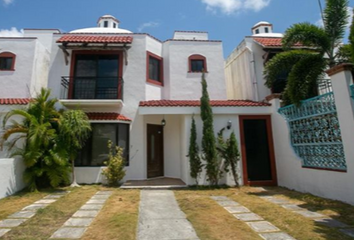 Casa en  Residencial La Castellana, Calle Avenida Chilam Balam Sm 50, Cancún, Quintana Roo, México