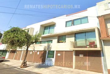 Casa en  Avenida Pirineos 223, Santa Cruz Atoyac, Ciudad De México, Cdmx, México