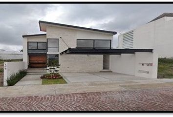 Casa en  Lago Yuriria, Cumbres Del Lago, Juriquilla, Querétaro, México