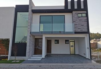 Casa en fraccionamiento en  Residencial Zerezotla, Cholula, Puebla, México