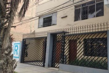 Casa en  Avenida Alfredo Mendiola, Ur. Previ, Los Olivos, Lima, 15304, Per