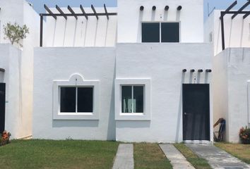 Casa en fraccionamiento en  Boca Del Río, Veracruz De Ignacio De La Llave, Mex