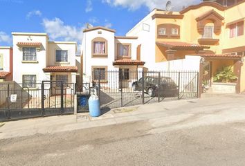 Casa en fraccionamiento en  Privada De La Manzanilla 1096, Del Bosque, Villa Residencial Del Bosque, Tijuana, Baja California, México