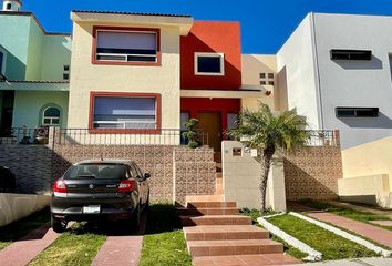 Casa en  Cumbres Del Cimatario Residencial, Fraccionamiento Cumbres Del Cimatario, Cumbres Del Cimatario, Querétaro, México