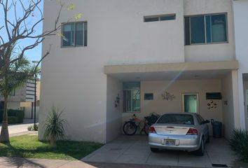 Casa en  Avenida Paseo De La Luna 300, Solares Residencial, Zapopan, Jalisco, México