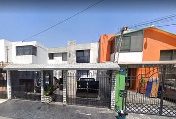 Casa en  San Juan 236, Mz 024, Valle Dorado, Tlalnepantla De Baz, Estado De México, México