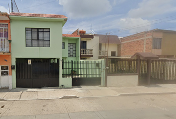 Casa en  Acapulco 1704, Morelos, Irapuato, Guanajuato, México