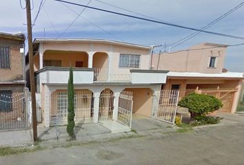 Casa en  Calle 16 N., Imperial, Delicias, Chihuahua, México