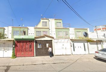 Casa en fraccionamiento en  Calle Bosque De Los Almendros 11, Los Heroes Tecamac, Ojo De Agua, Estado De México, México