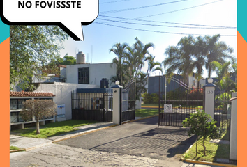 Casa en fraccionamiento en  Calzada De Los Pirules 130, Ciudad Granja, Zapopan, Jalisco, México