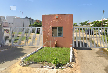 Casa en fraccionamiento en  Ciudad Olmeca, Coatzacoalcos, Veracruz