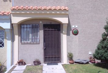 Casa en condominio en  Av. Punta Nte. & Circuito Puerta Del Sol, Santiago De Querétaro, Querétaro, México