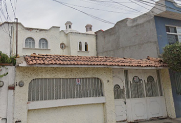 Casa en  Sta. Elena 710, Sta Monica 2da Secc, 76138 Santiago De Querétaro, Qro., México