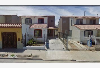 Casa en  Calle Huerta, Puerta Del Mar, Vista Hermosa, Ensenada, Baja California, México