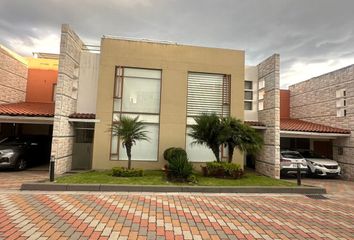 Casa en  Juan De Borgoña 329, Quito 170157, Ecuador