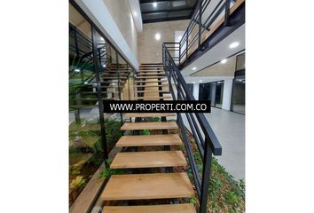 Casa en Alto De Las Palmas, Avenida Las Palmas, Envigado, Antioquia, Colombia