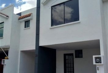 Casa en fraccionamiento en  Cerrada De Niza, Fracc Marsella Residencial, San Pedro Cholula, Puebla, 72590, Mex