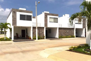 Casa en  Hyundai Coatzacoalcos, Del Paraíso, Paraiso Coatzacoalcos, Coatzacoalcos, Veracruz, México