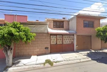 Casa en  Mimiahuapan, Zona Dos Extendida, Vista Alegre 2da Sección, Santiago De Querétaro, Querétaro, México