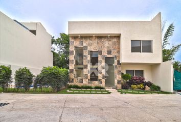 Casa en condominio en  Universidad Tecmilenio, Meleleucas, Lomas De Cuernavaca, Temixco, Morelos, México