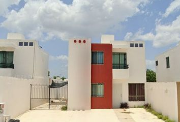 Casa en fraccionamiento en  C. 121 608, Los Héroes, 97306 Mérida, Yuc., México