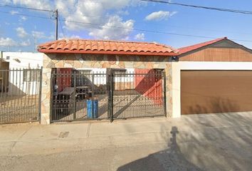 Casa en  Calle El Mayab, Tecate, Baja California, México