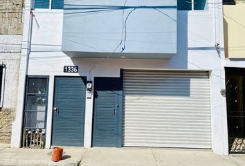 Local totalmente nuevo en venta colonia El Fresno