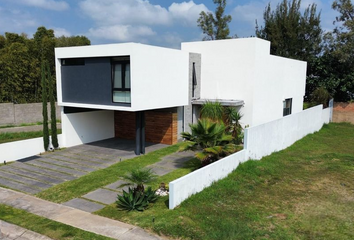 Casa en fraccionamiento en  Diana Natura Residencial, Pinar De La Venta, Jalisco, México