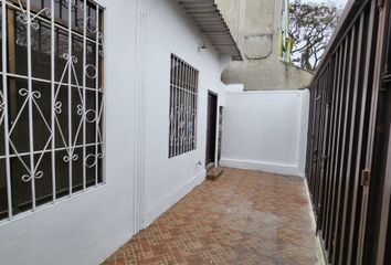 Casa en  5ta Pe 4a Ne 13, Guayaquil 090502, Ecuador