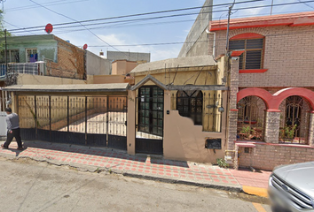 Casa en  Calle Emilio Castelar 1246, Saltillo Zona Centro, Saltillo, Coahuila De Zaragoza, 25000, Mex