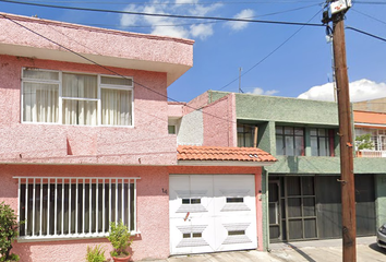 Casa en  Enrique Enríquez 14, Constitución De 1917, 09260 Ciudad De México, Cdmx, México