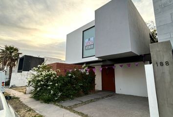Casa en fraccionamiento en  Lomas Punta Del Este Residencial, Boulevard Juan Alonso De Torres Poniente, Lomas Punta Del Este, León, Guanajuato, México
