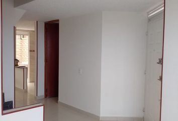 Casa en  La Finca Manzana 6 | Conjunto Residencial, Calle 21, Madrid, Cundinamarca, Colombia