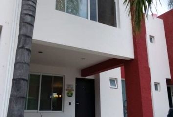 Casa en condominio en  Blvd. Hacienda El Jacal 955, El Pueblito, Querétaro, México
