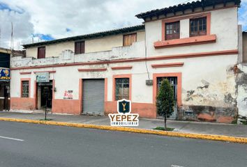 Casa en  Carabobo & Junín, Riobamba, Ecuador