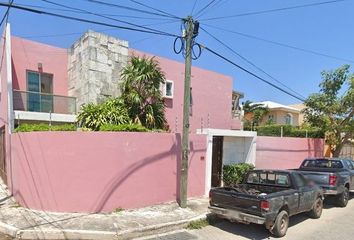 Casa en  Calle 27, Emiliano Zapata Norte, Mérida, Yucatán, México