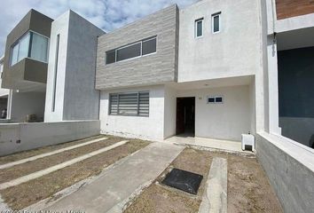 Casa en fraccionamiento en  El Mirador, Santiago De Querétaro, Querétaro, México