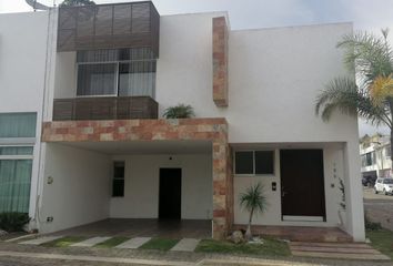 Casa en fraccionamiento en  Arboledas De Zerezotla, San Pedro Cholula