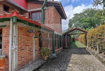 Villa-Quinta en  La Ceja, Antioquia, Colombia