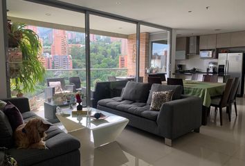 Apartamento en  Poblado, Medellín