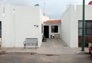 Casa en fraccionamiento en  Horizontes Residential, Avenida Horizontes, Horizontes Residencial, Irapuato, Guanajuato, México