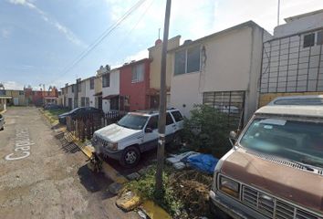 Casa en fraccionamiento en  Capulines, Galaxia Bonito Jalisco, Jalisco, México