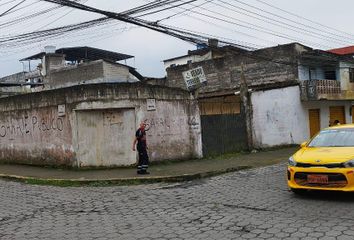 Terreno Comercial en  Calle Portoviejo, Santo Domingo, Ecuador